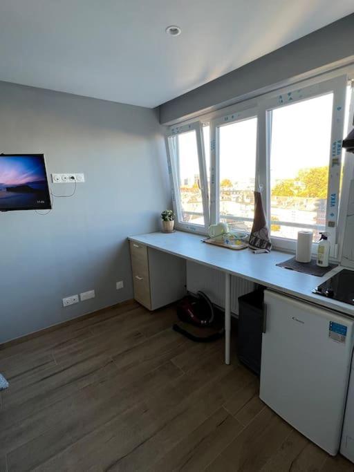 Super Studio En Face De La Gare De Mulhouse Apartment Exterior foto